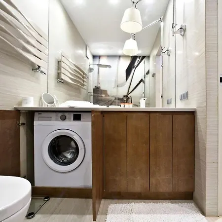 Triton Park By P&o Serviced Апартаменты Варшава