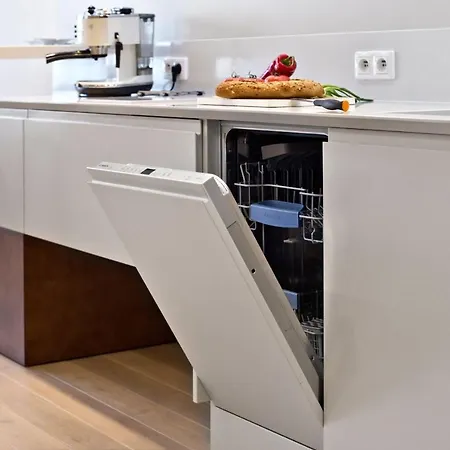 Triton Park By P&o Serviced