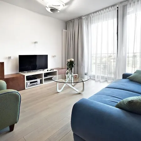 Triton Park By P&o Serviced